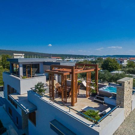 Villa Arbo Бибине Екстериор снимка